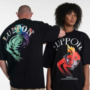 kaos hitam